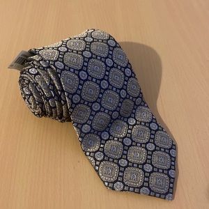 Joseph Abboud tie